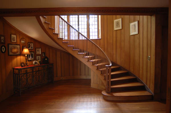  : real estate : Daniel Goodrich Productions, Inc.